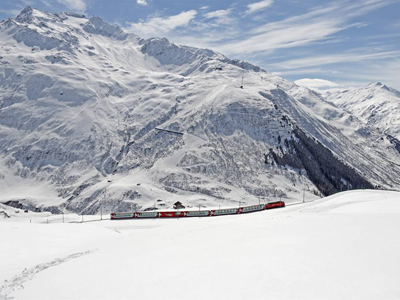 Hành trình ngoạn mục nhất thế giới của tàu ngắm cảnh Glacier Express