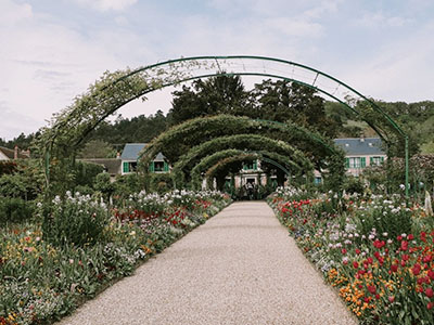 Ghé thăm khu vườn đầy lãng mạn của danh họa nổi tiếng Claude Monet